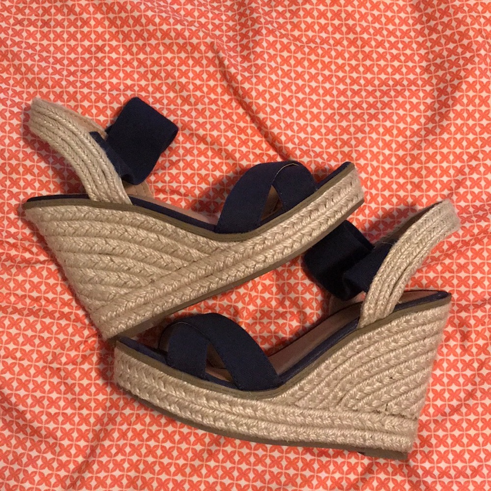 Navy wedges